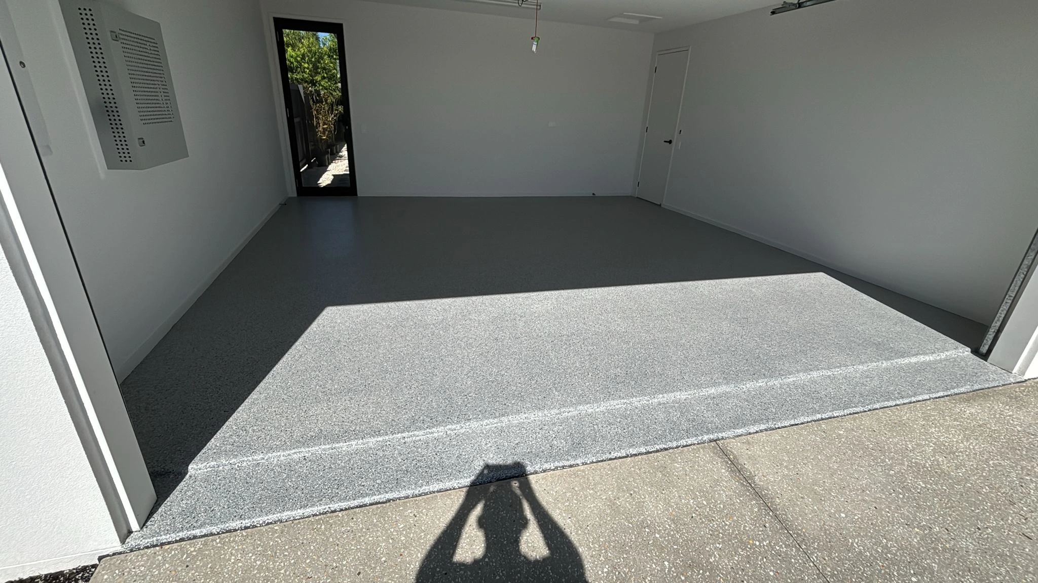 Epoxy Flooring vs Tiles: The Brisbane Homeowner Guide